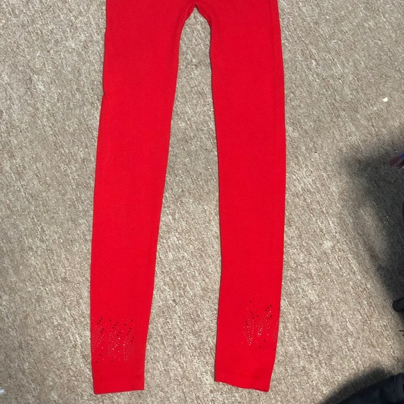 Stretchable Leggings - Picture 2 of 5